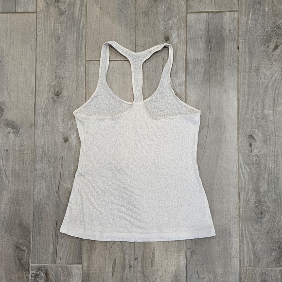 Nike Athletic Print Top - Picture 3 of 3